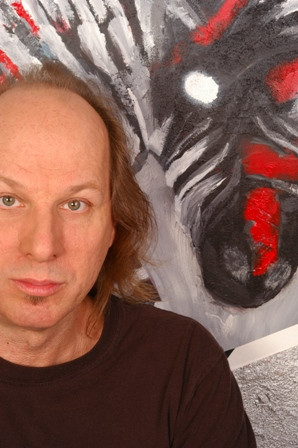 Adrianbelew2005b_webre_kicsi