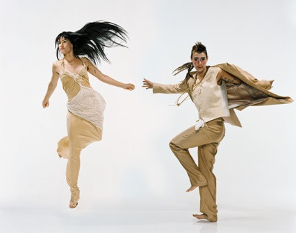 Cocorosie_dancing_kai_regan__300_14x11_srgb_webre_kicsi